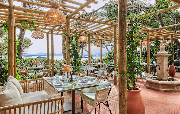 HDC - Giovanni's sunset & fountain