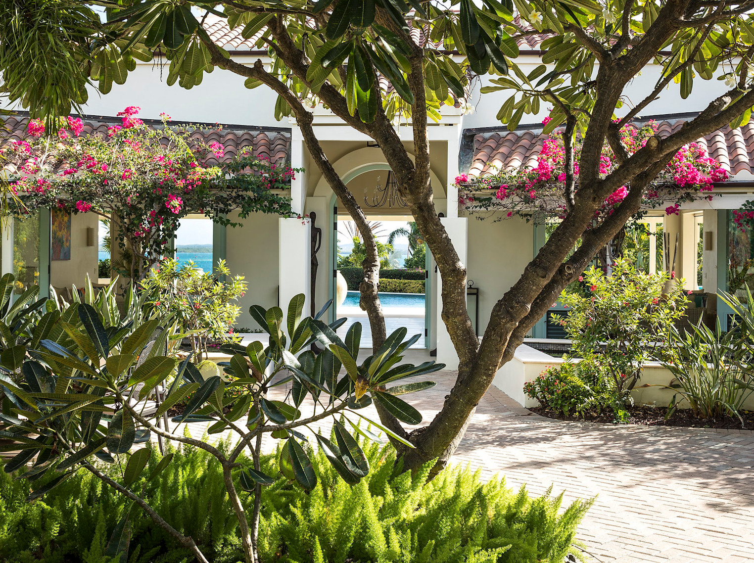 Room XDRA - Image 13