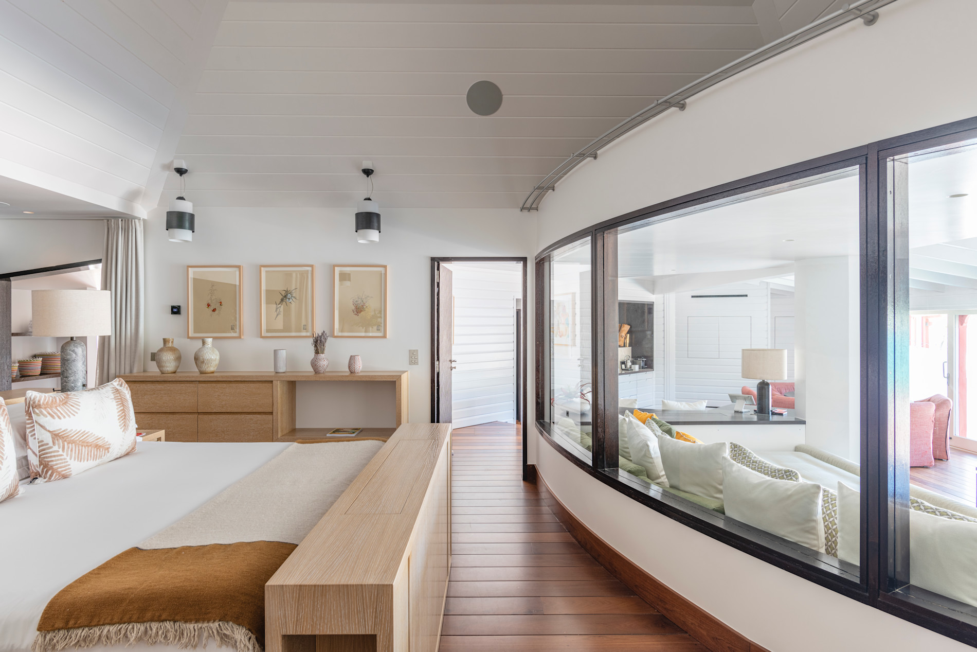 ERO - Diamond Suite James