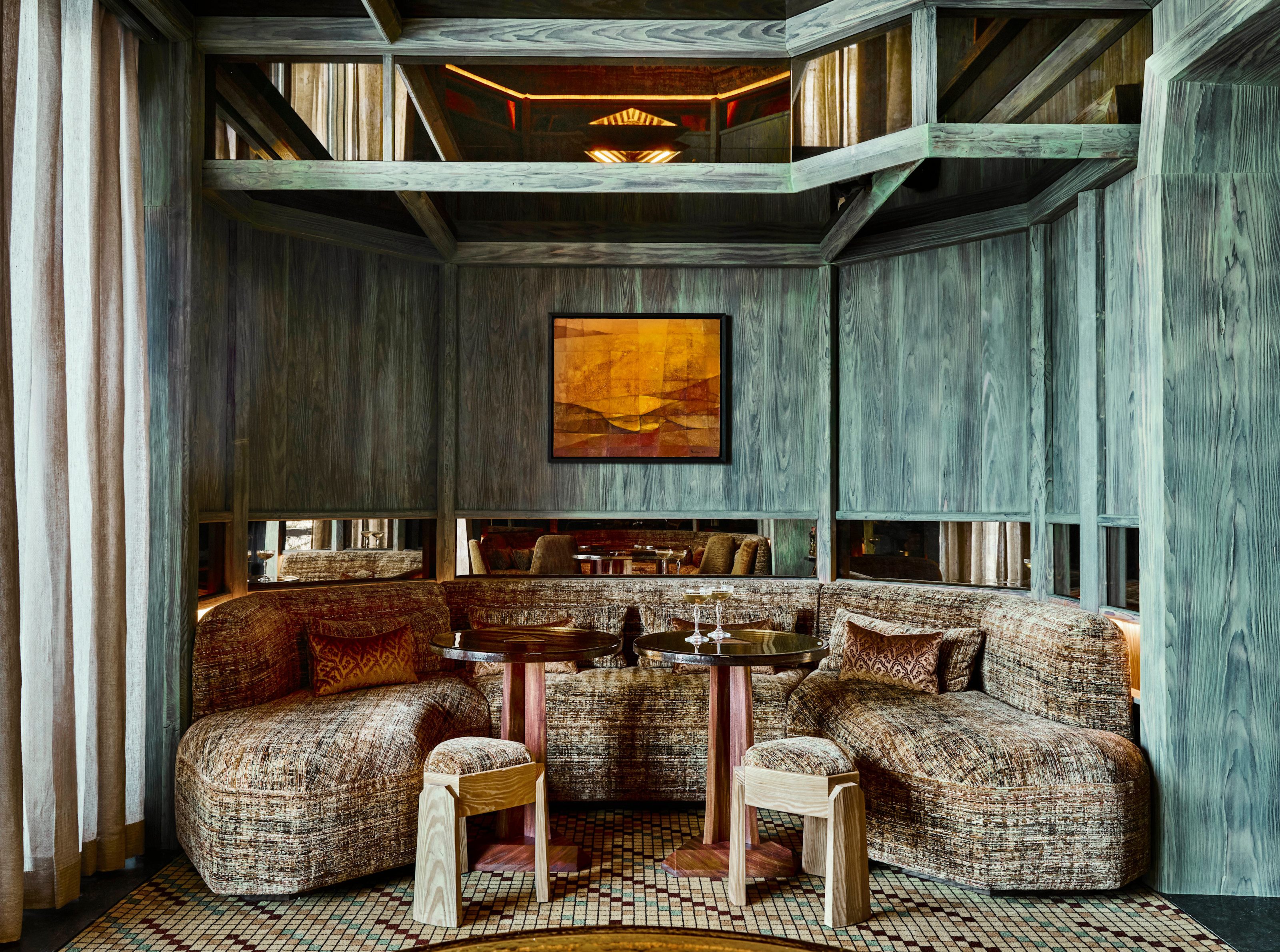 APG - L'Apogée Club table au centre