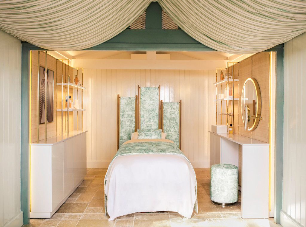 HDC - Dior Spa Eden-Roc Dior cabana
