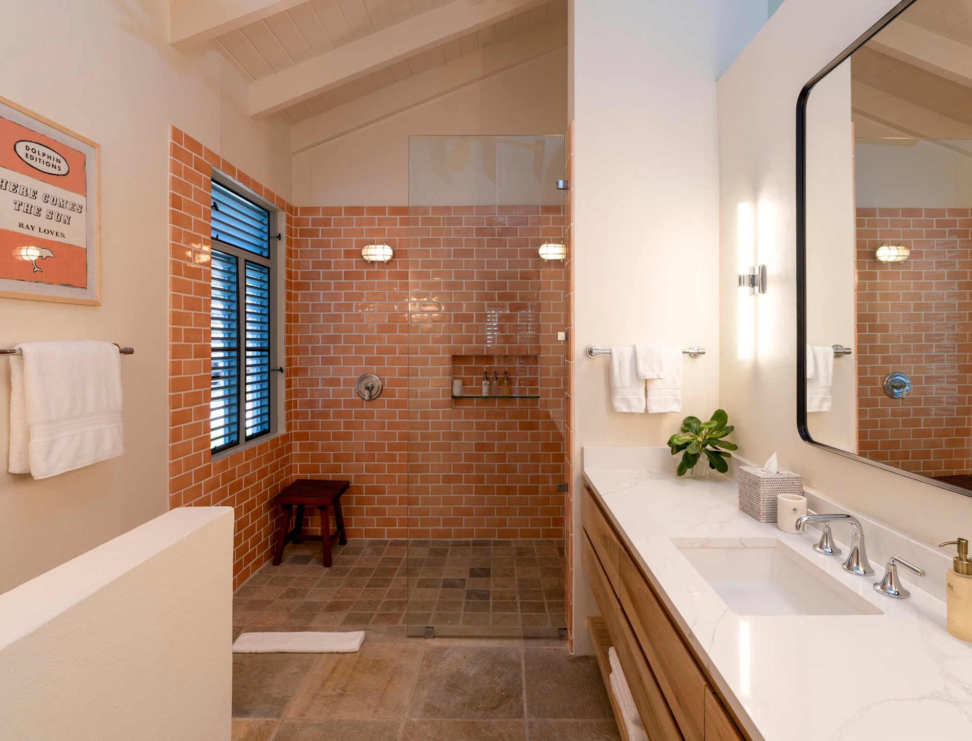 JBI - Room XTUC - Image 9