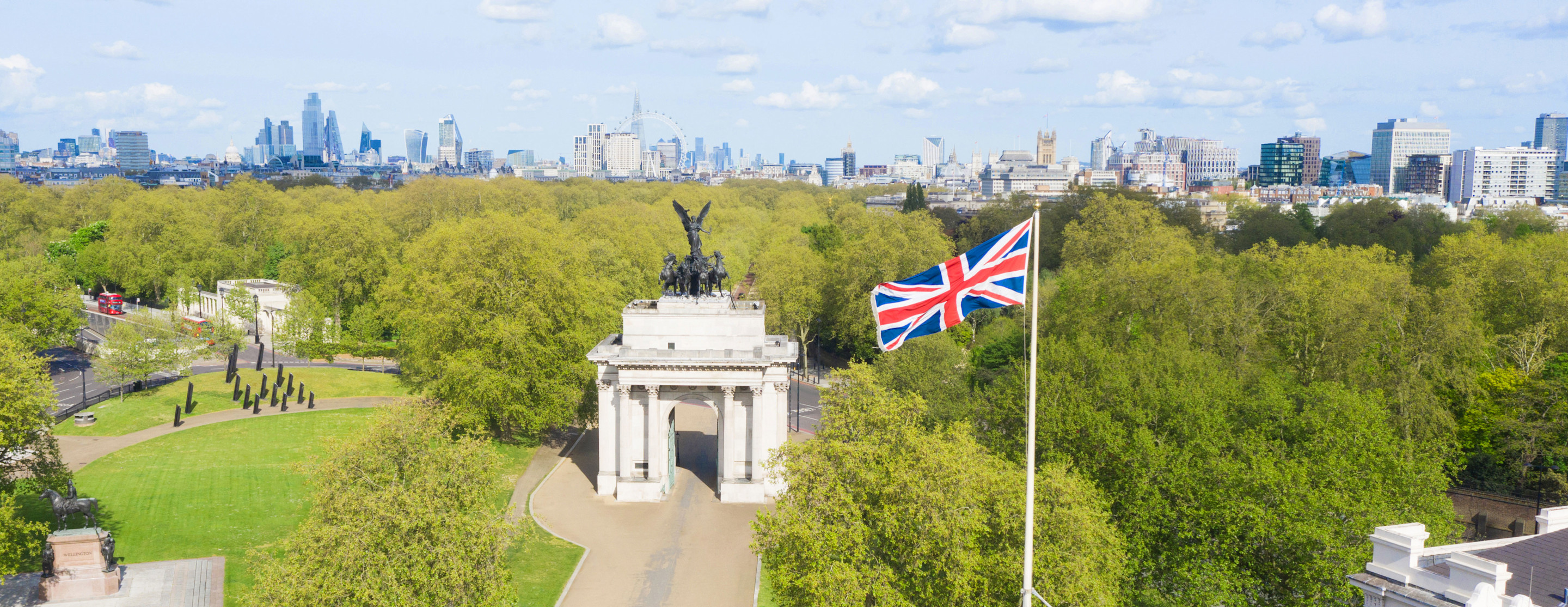 LAN - London Skyline from The Lanesborough