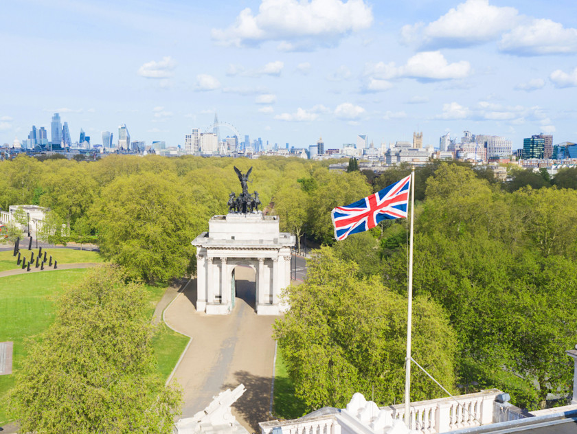 LAN - London Skyline from The Lanesborough