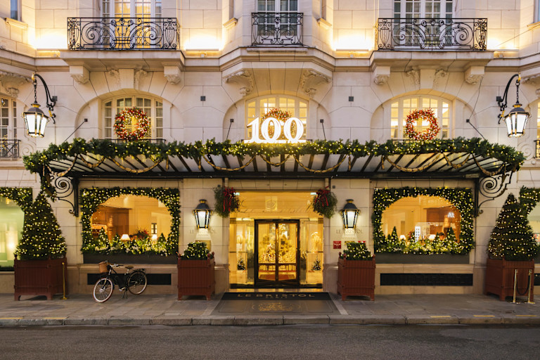 LBP - Facade - Festive