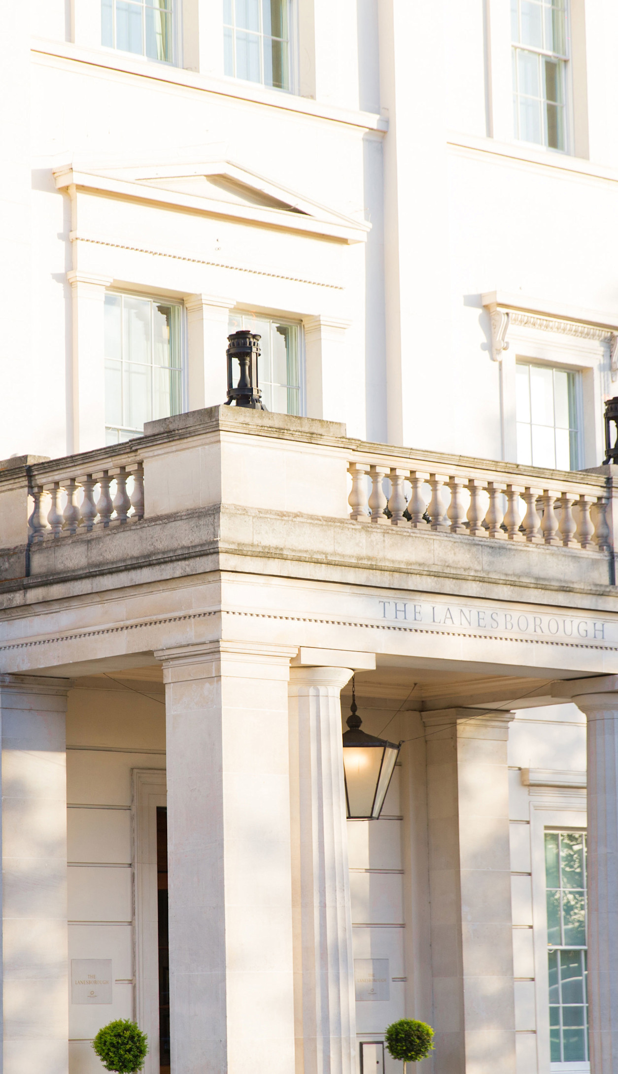 LAN - The Lanesborough