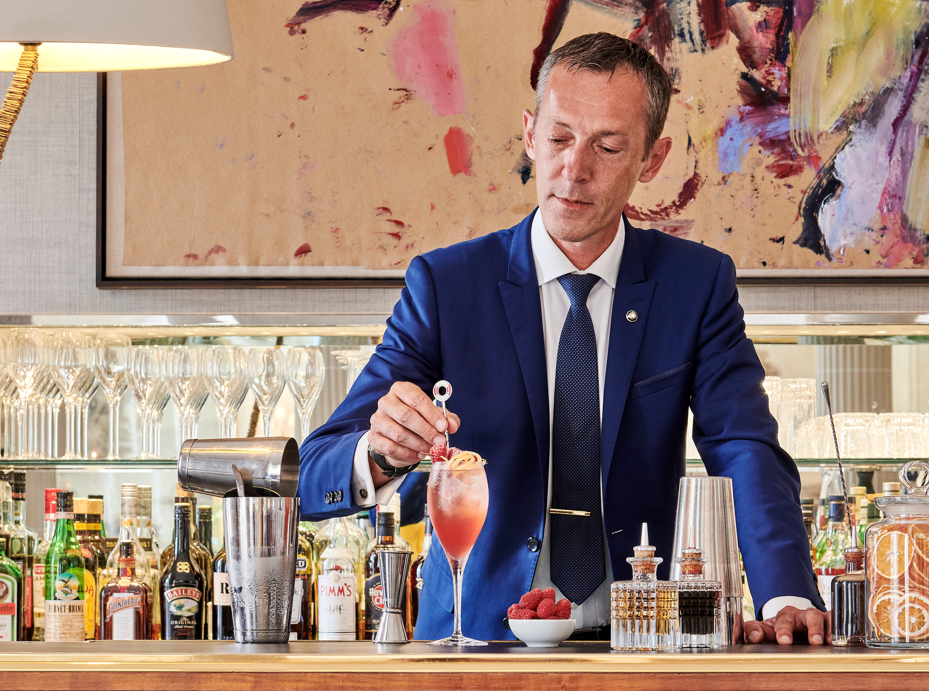 HDC - Bellini Bar Head Barman