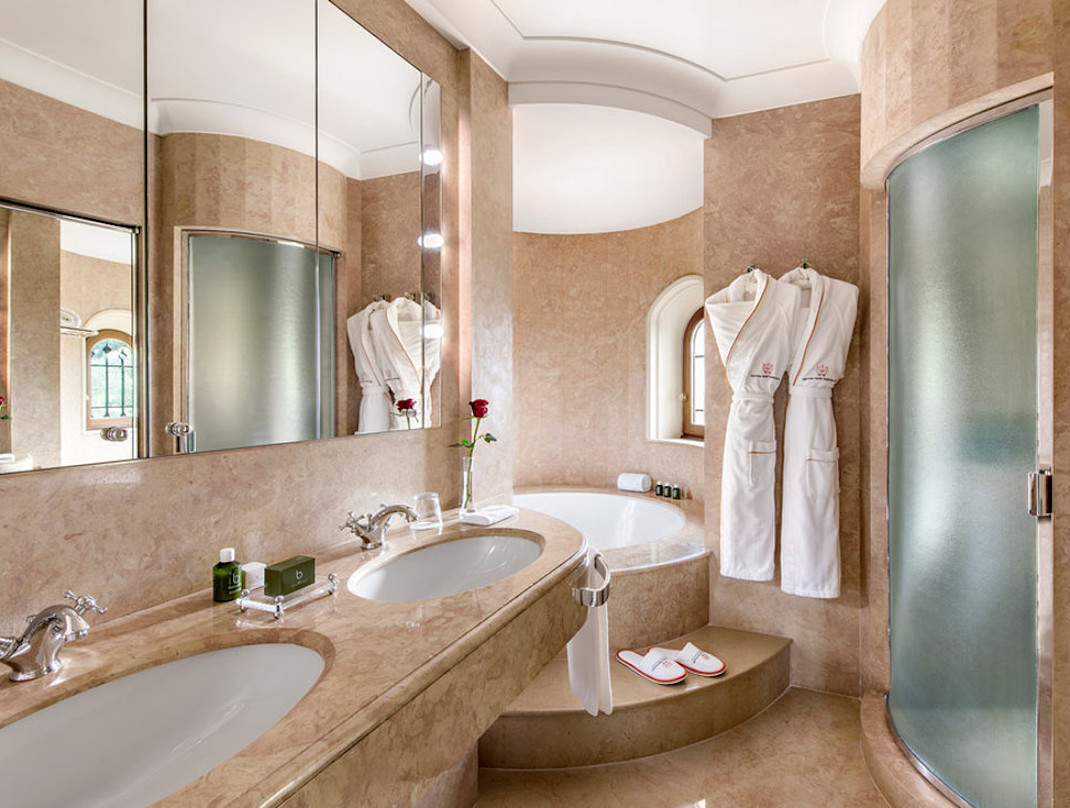 CSM - Duplex Suite Bathroom