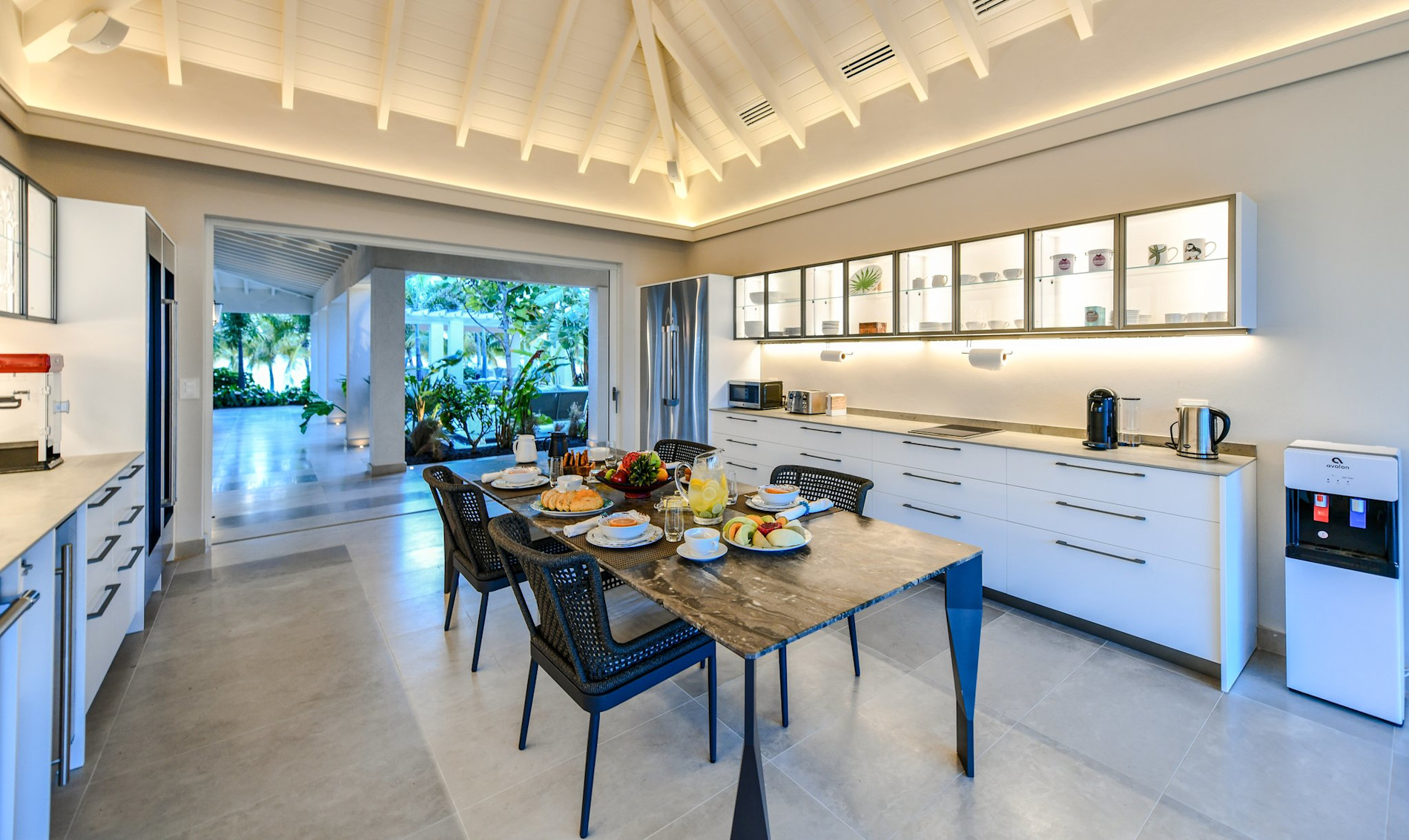 Room XDEL - Image 12