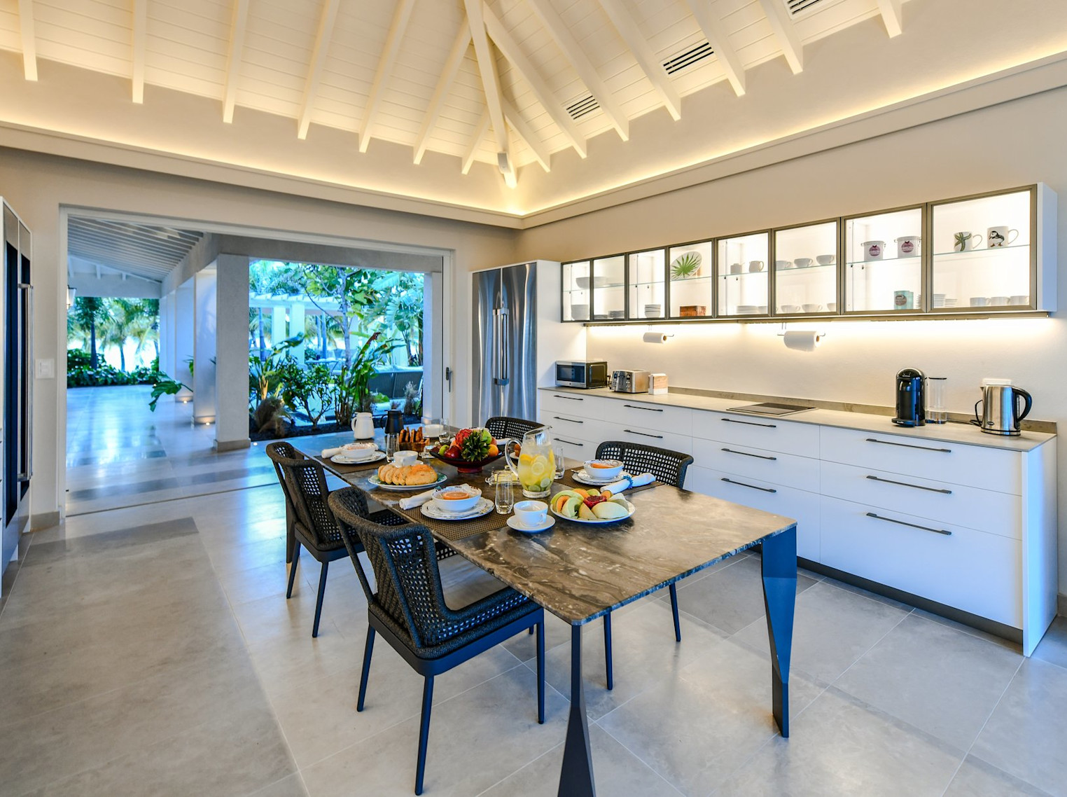 Room XDEL - Image 12