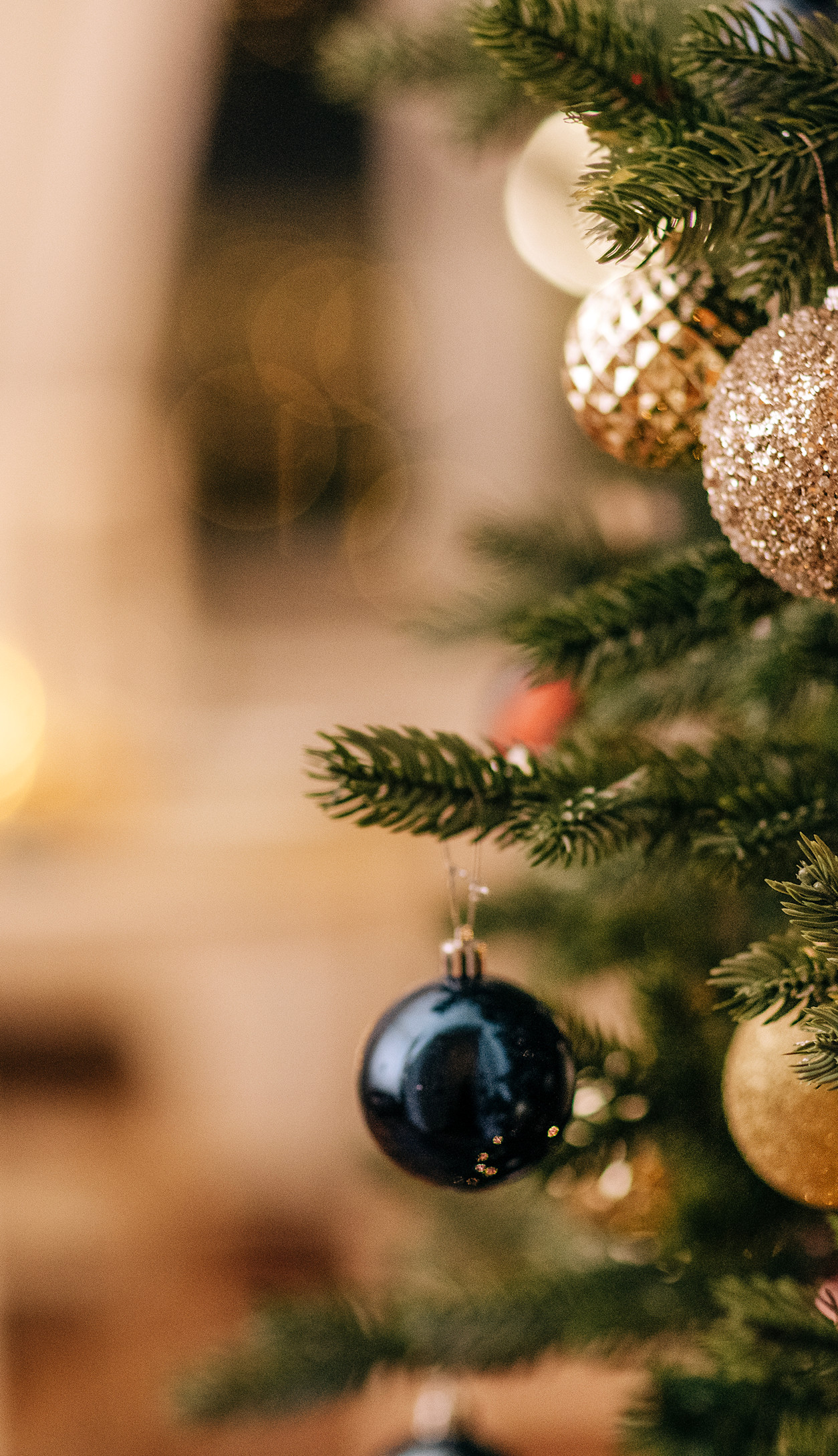 VIN - festive page - christmas tree