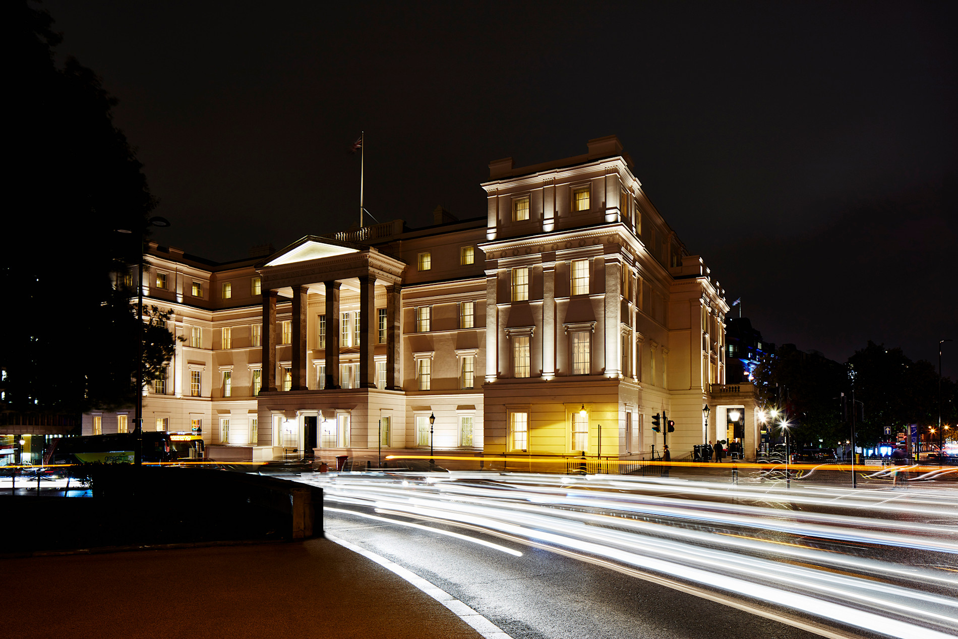 LAN - The Lanesborough Exterior Night 