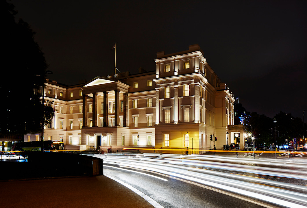 LAN - The Lanesborough Exterior Night