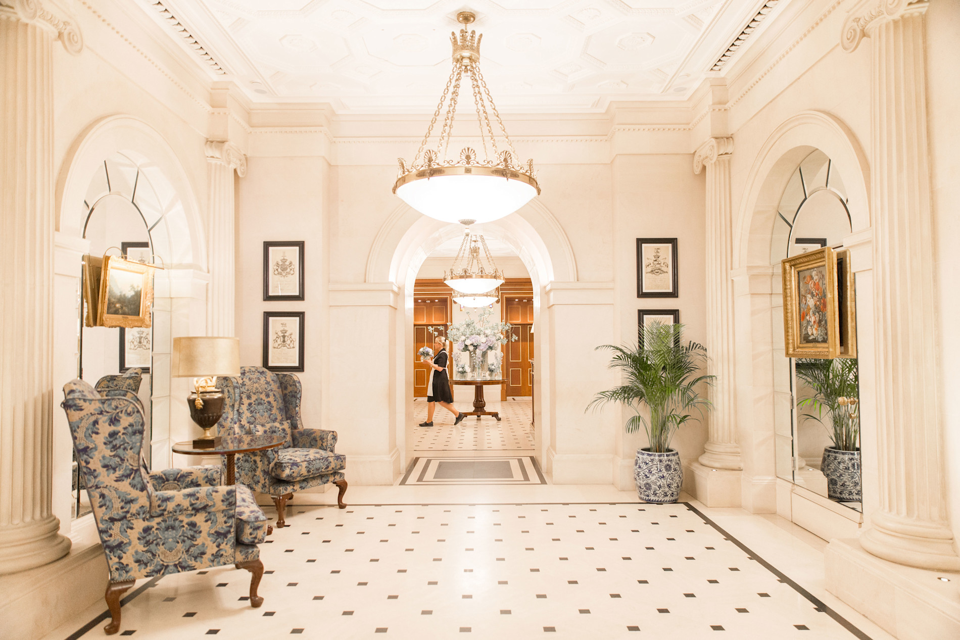 LAN - The Lanesborough lobby
