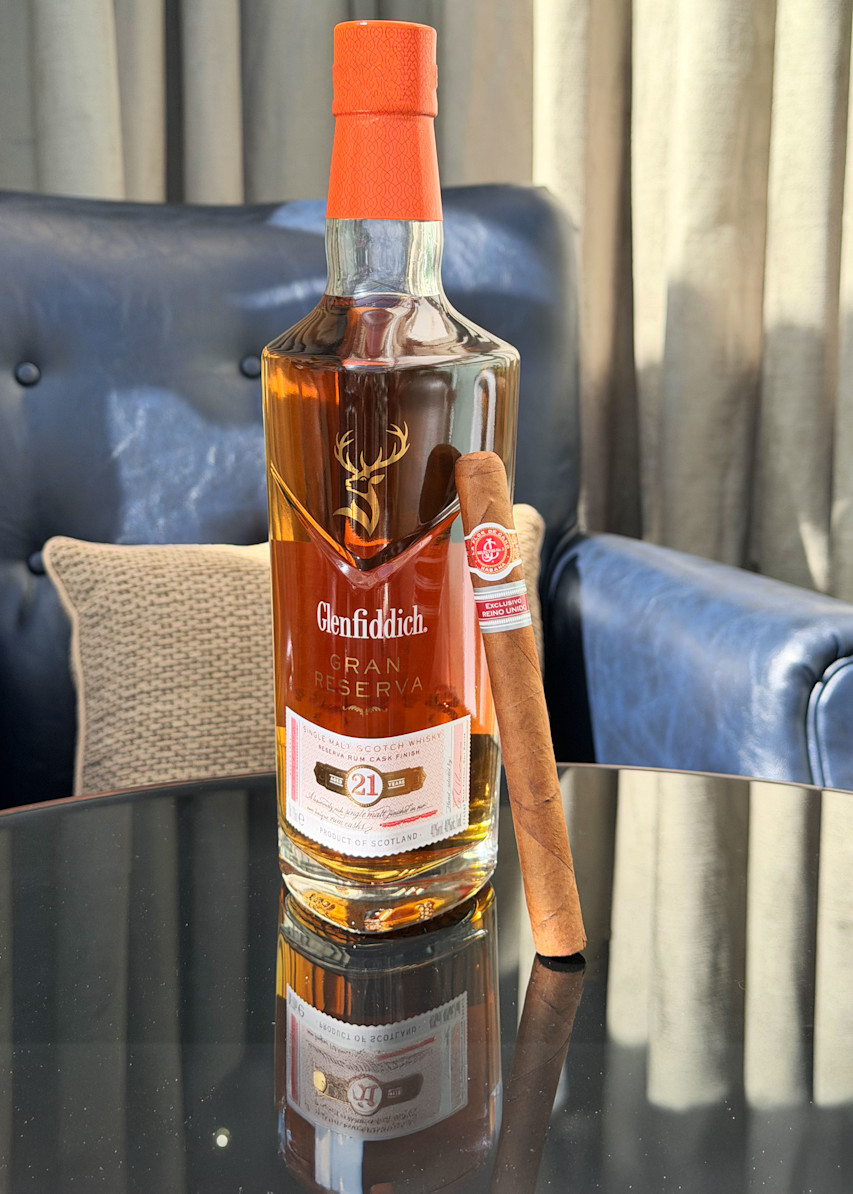 LAN - Flor de Cano Selectos No. 3 & Glenfiddich 21 yo