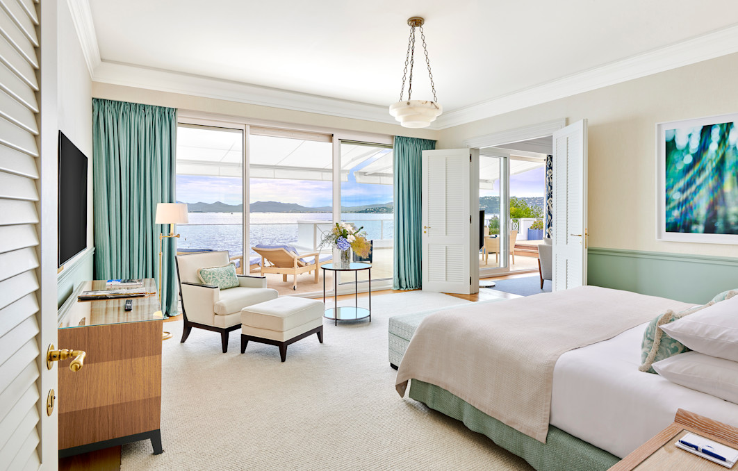 HDC - Eden-Roc Suite