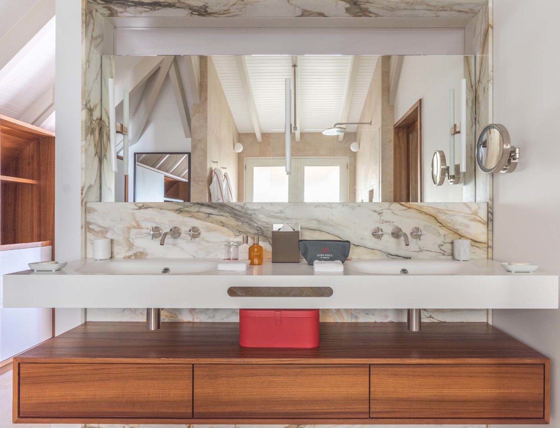 ERO - Heavenly Beach House