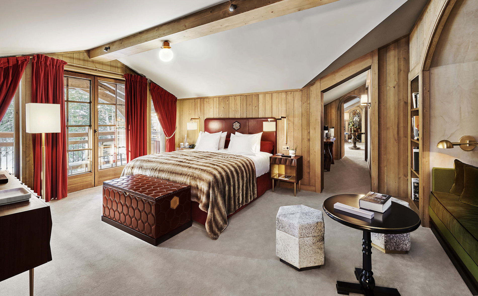 APG - Penthouse master bedroom