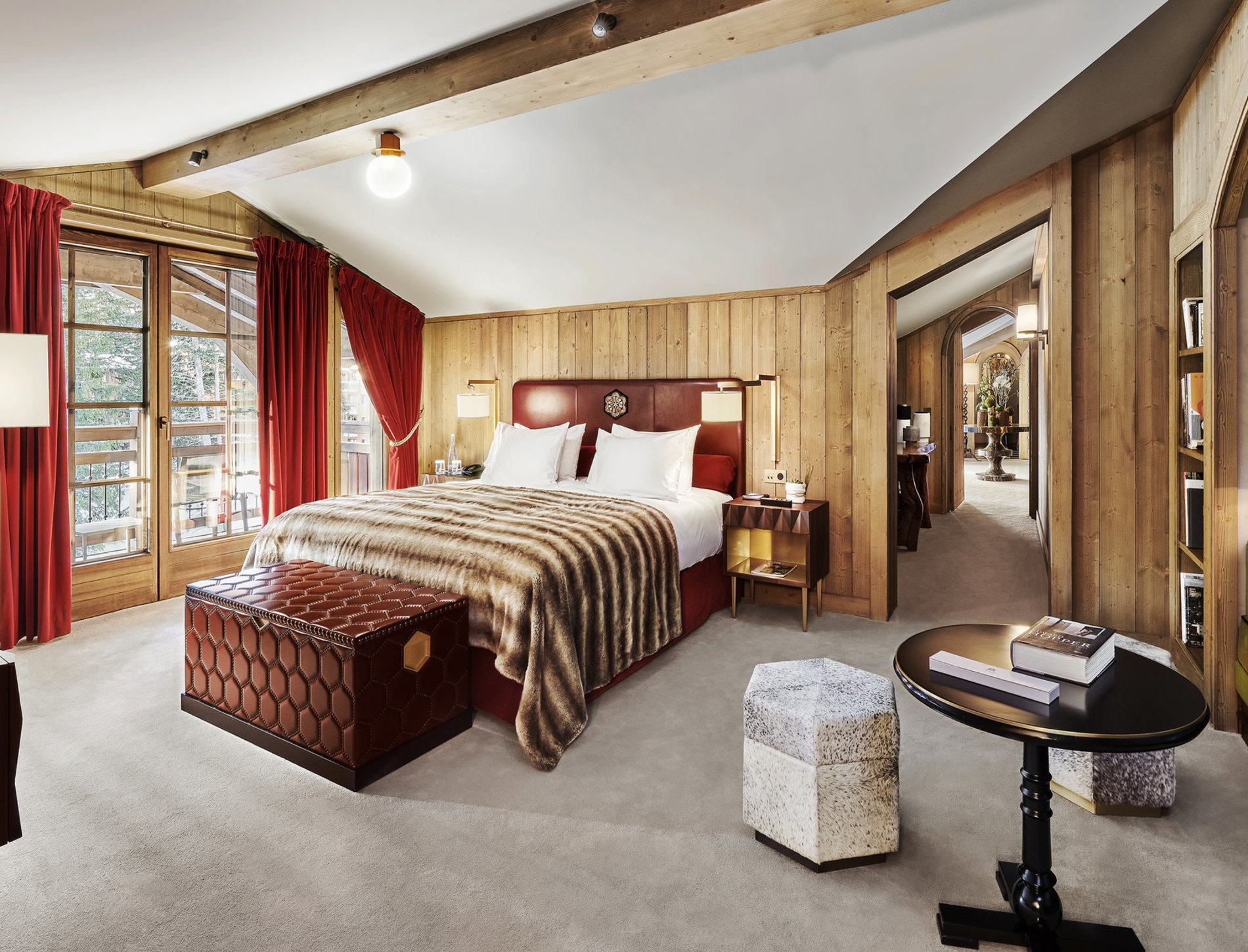 APG - Penthouse master bedroom