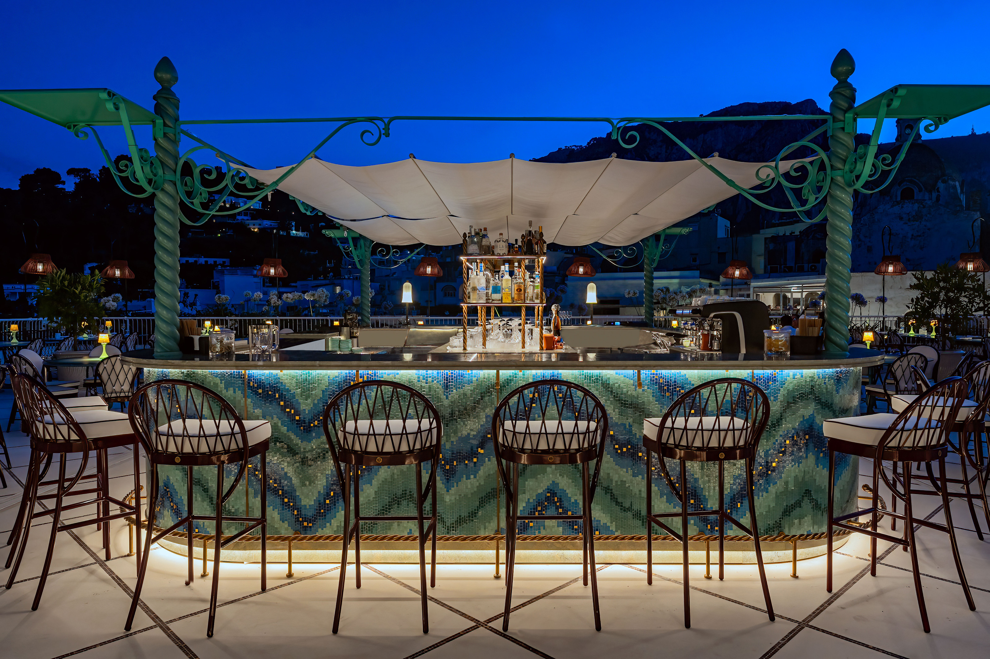 LPA - bianca rooftop