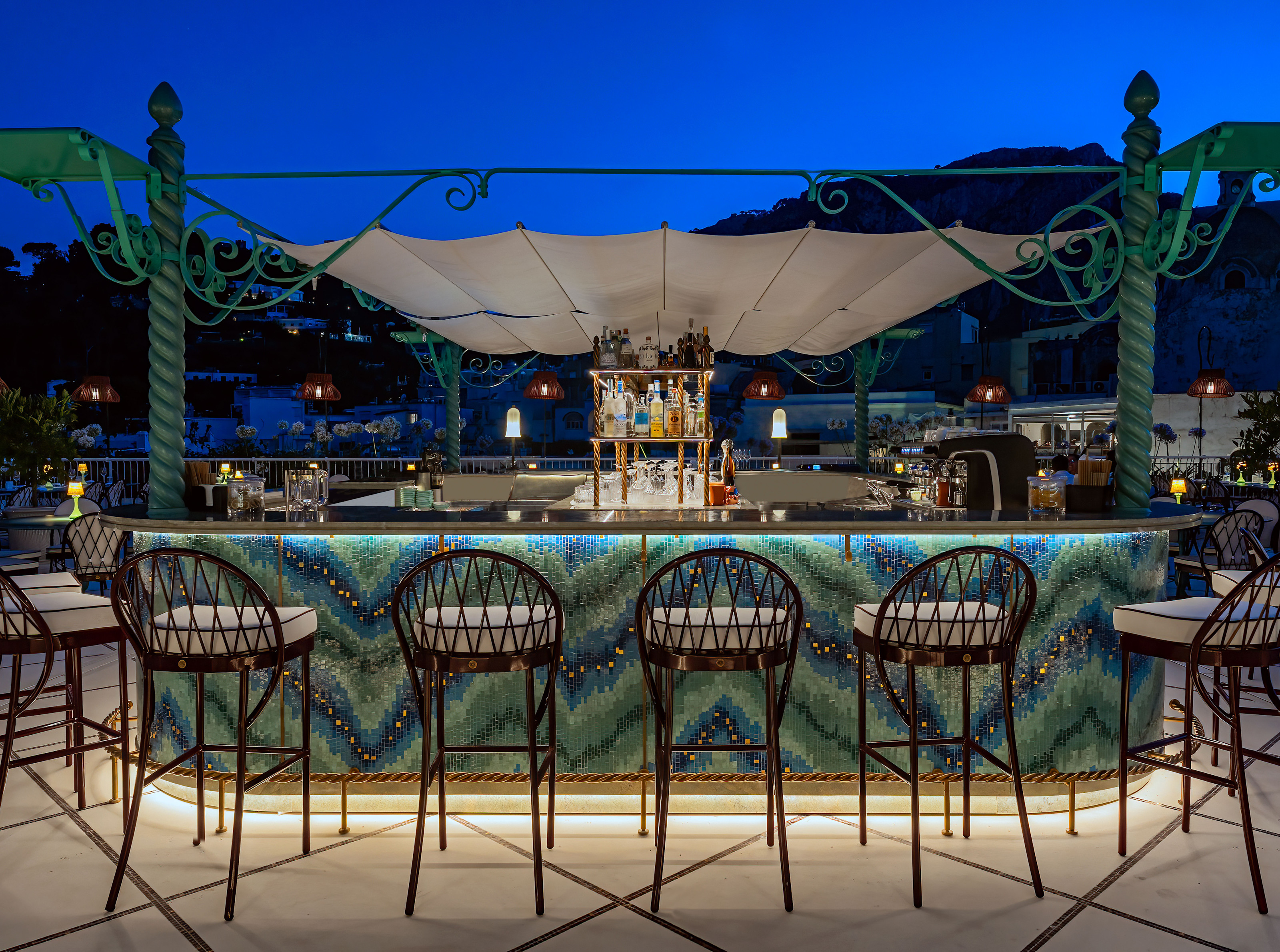 LPA - bianca rooftop