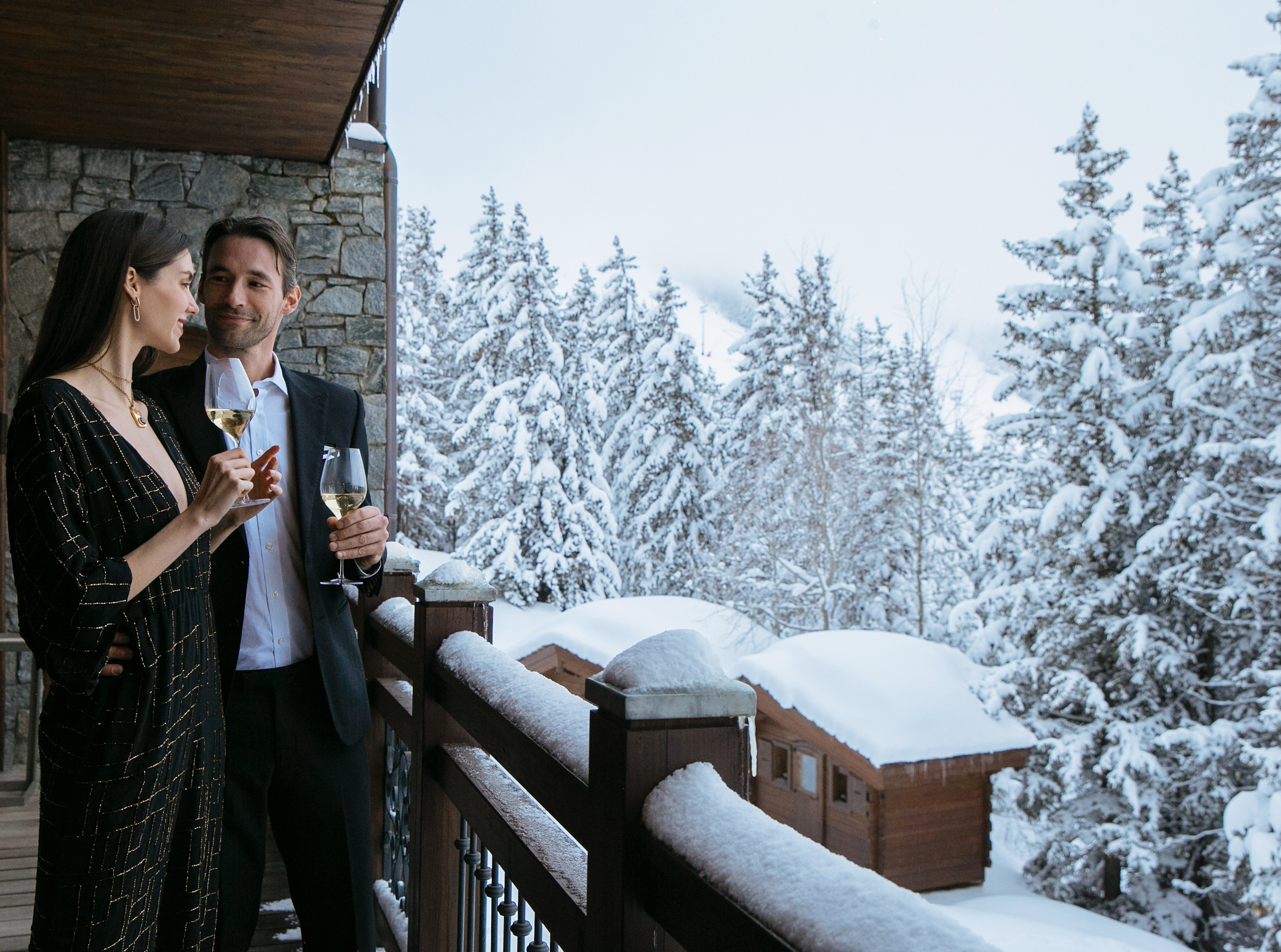 APG - Couple with champagne