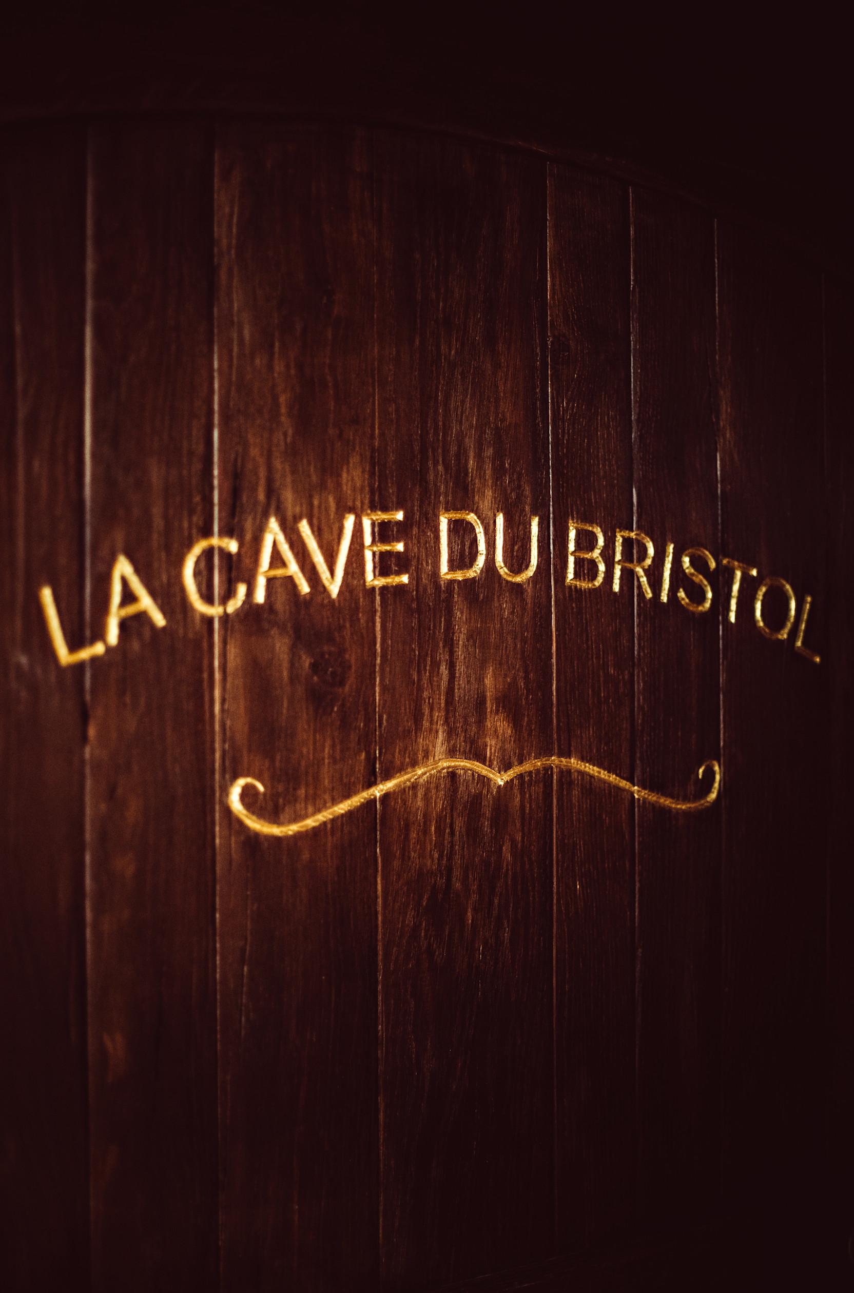 Le Bristol Paris-Cave porte