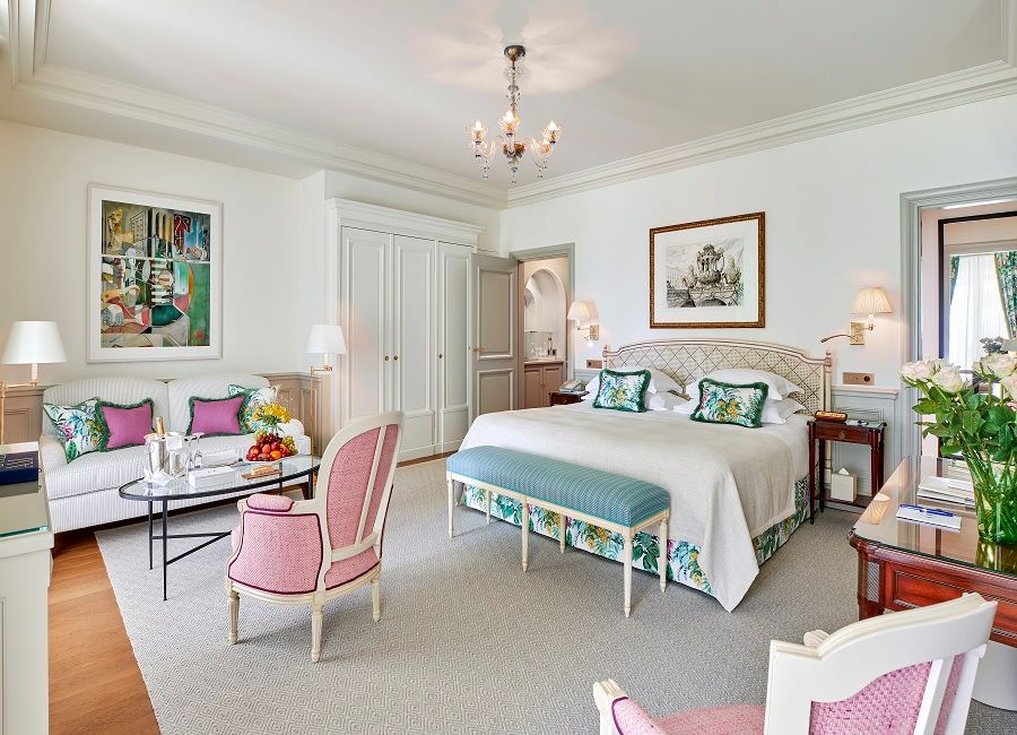 HDC - Deluxe Junior Suite Room