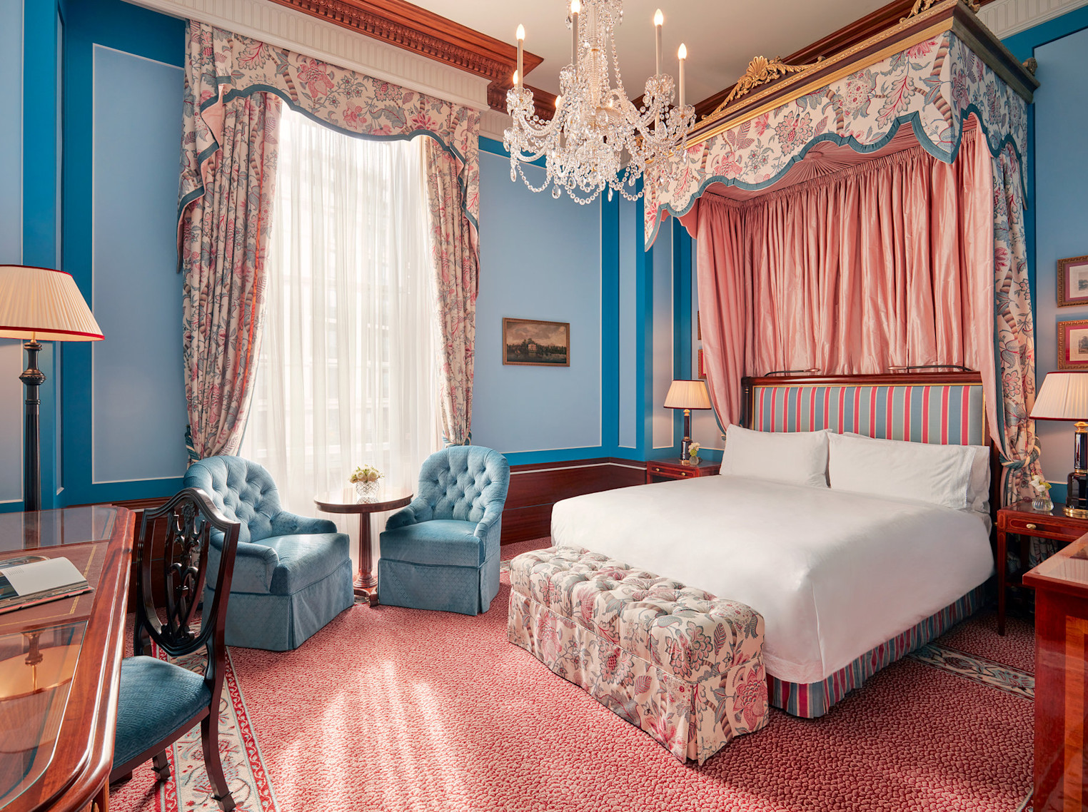 LAN - Room EXEC - Image 1