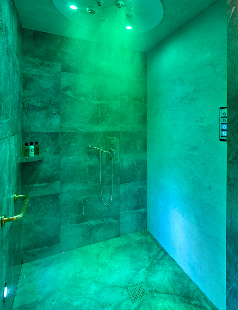 APG - Experience shower