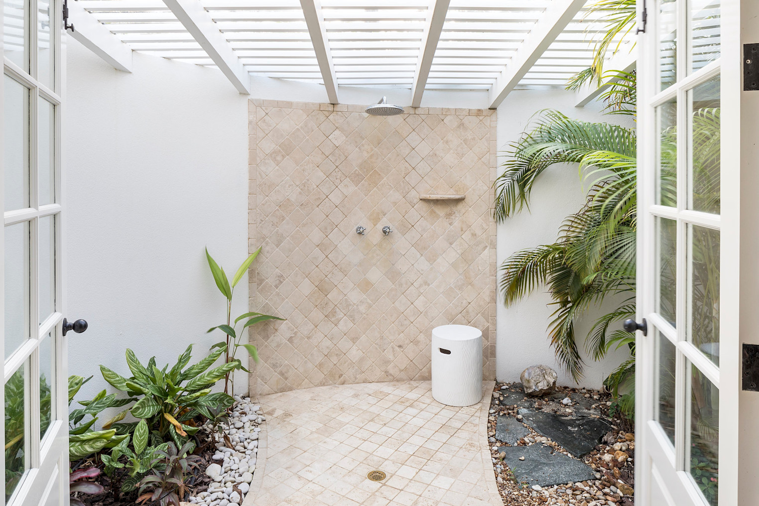 JBI Tortuga Bathroom2 2020