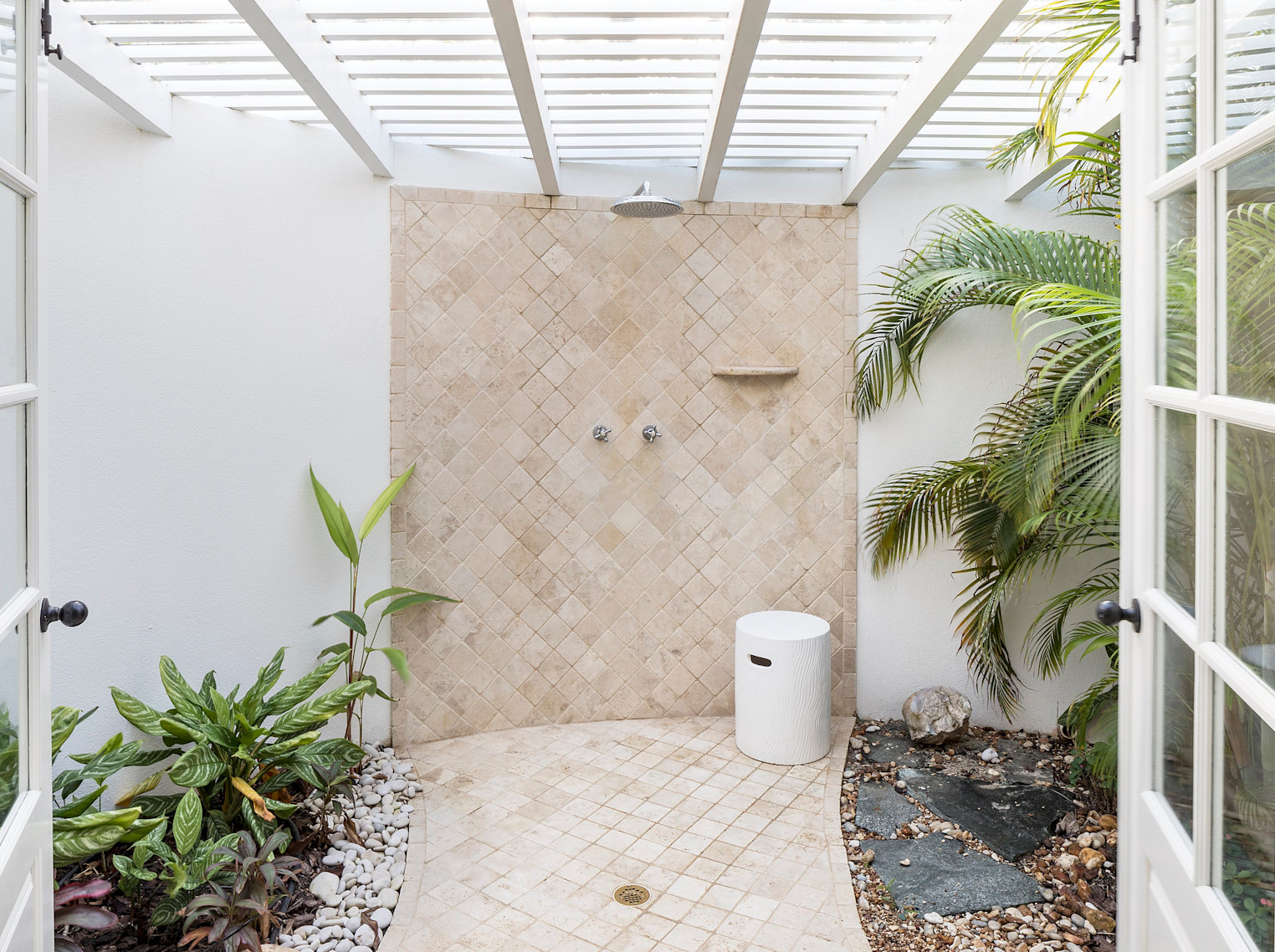 JBI Tortuga Bathroom2 2020