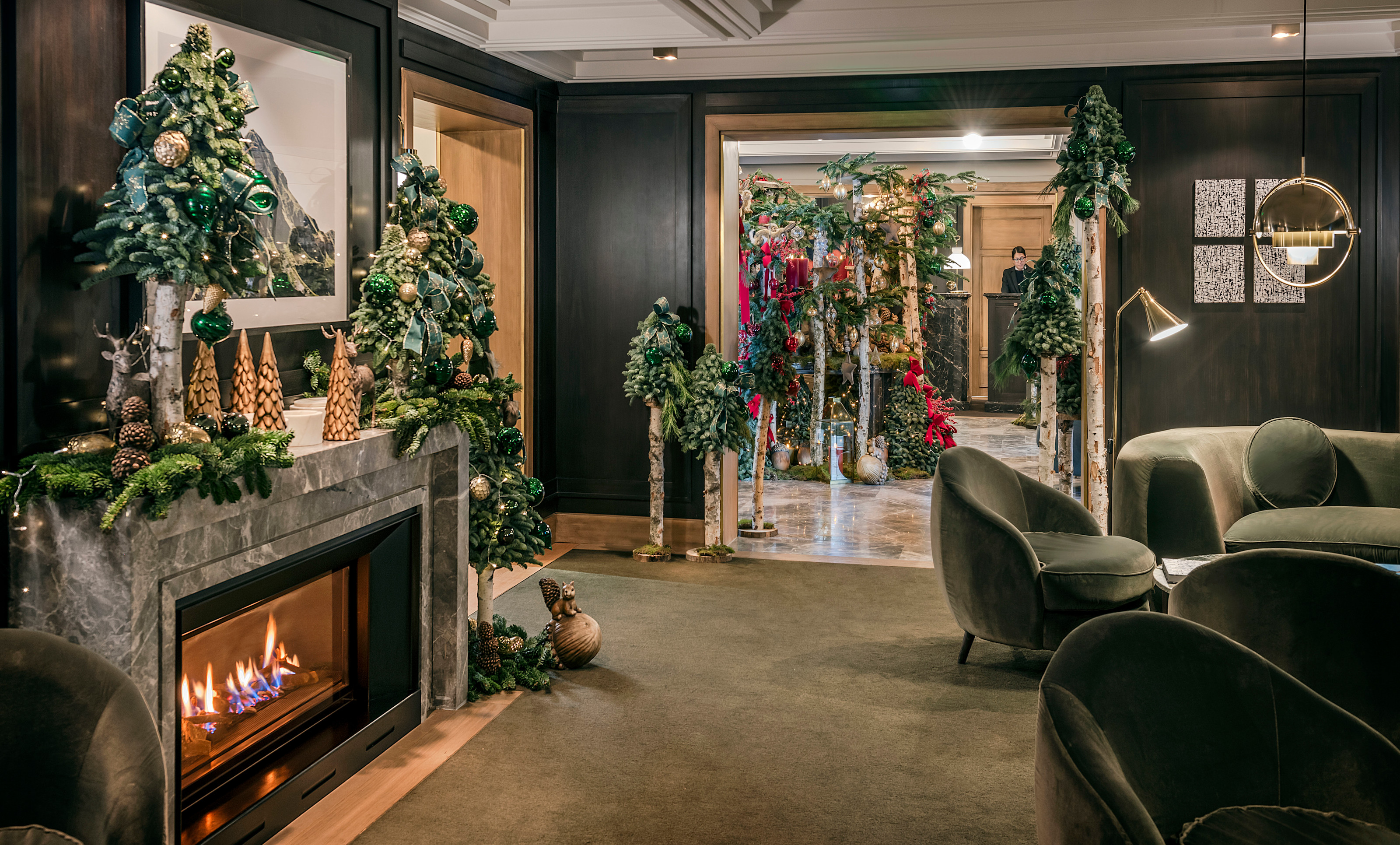 APG - Christmas decorations in the lobby fireplace