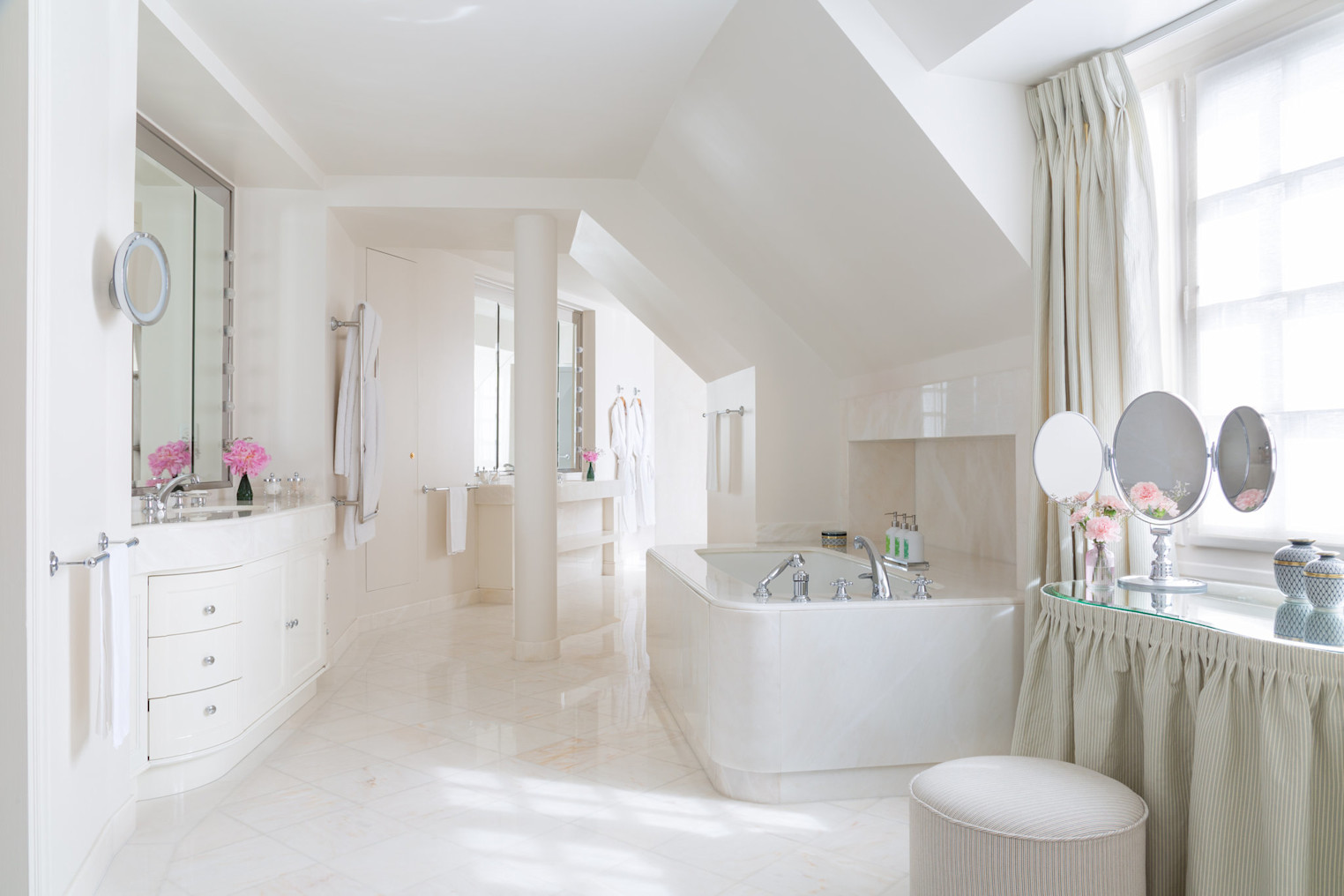 Room 15HONE - Image 6