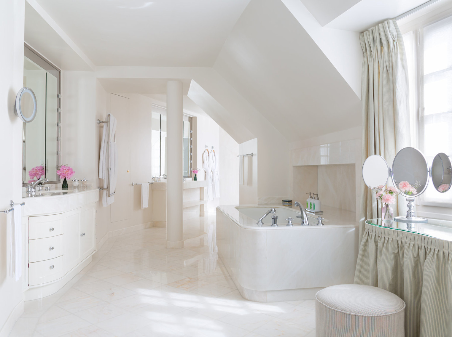 Room 15HONE - Image 6