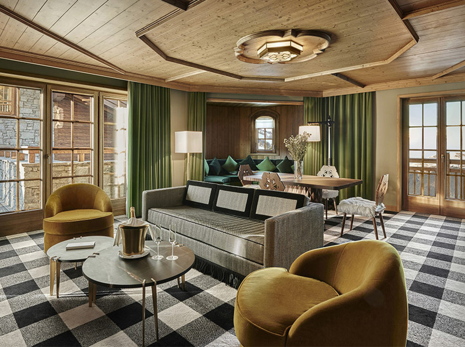 APG - Prestige Suite living room