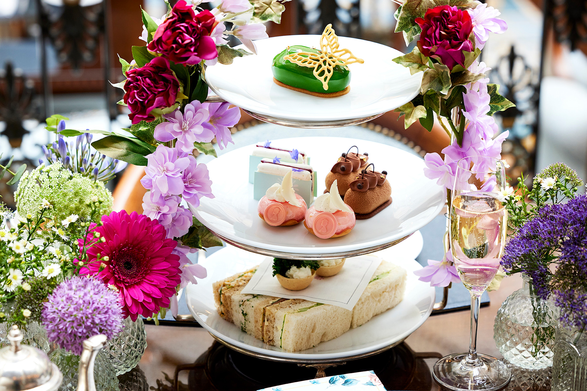 LAN - Bridgerton Afternoon Tea at The Lanesborough