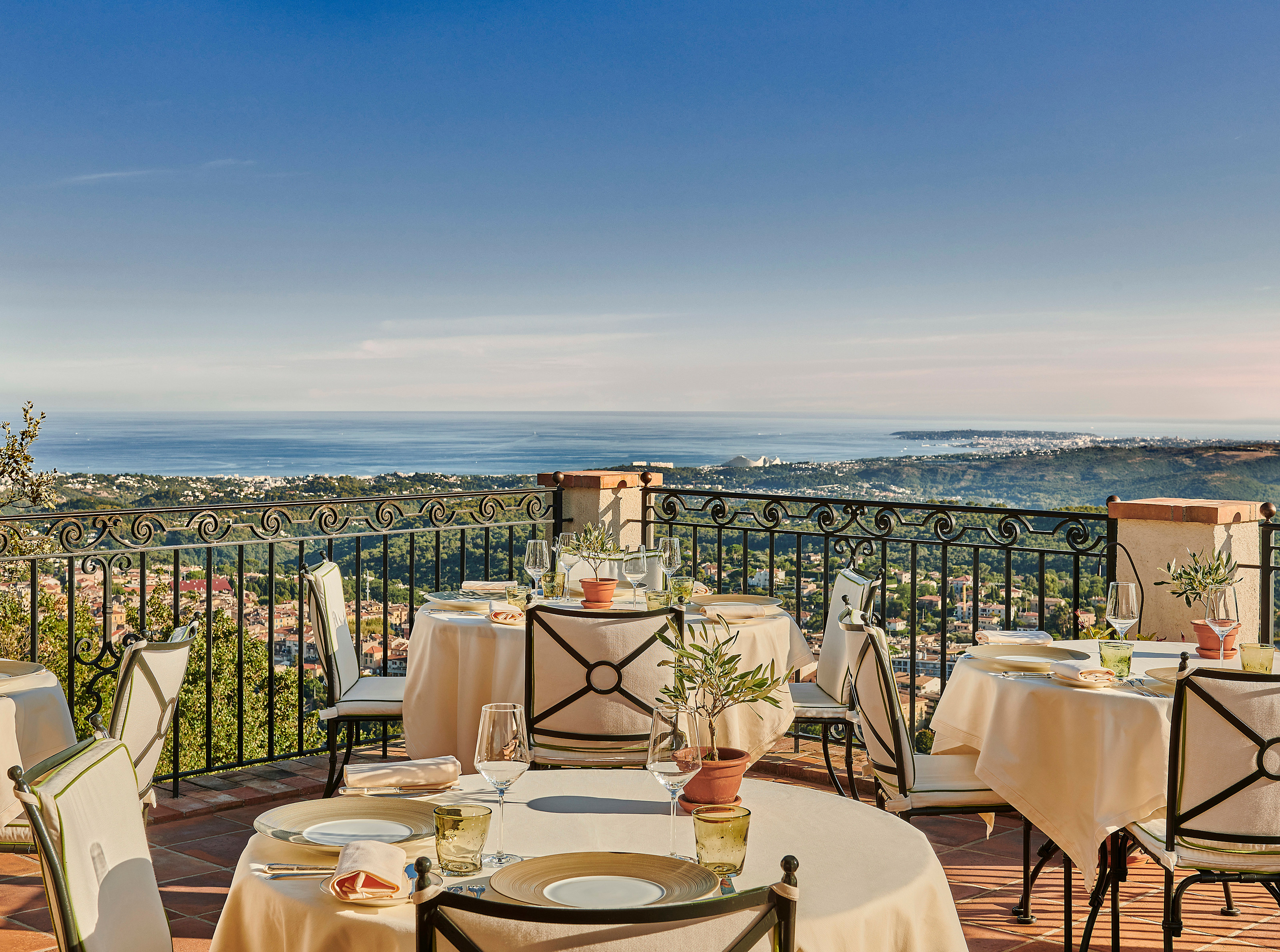 CSM - Le Saint-Martin terrace at sunset