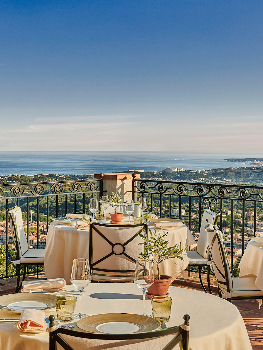 CSM - Le Saint-Martin terrace at sunset