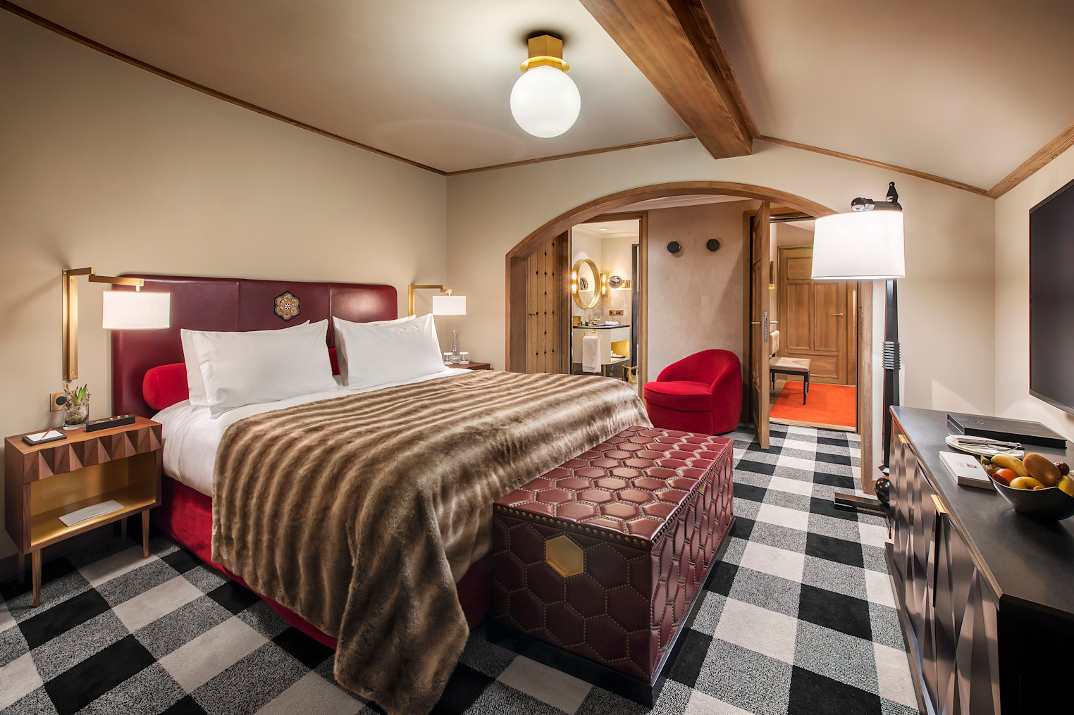 APG - Deluxe Room 504 JMS