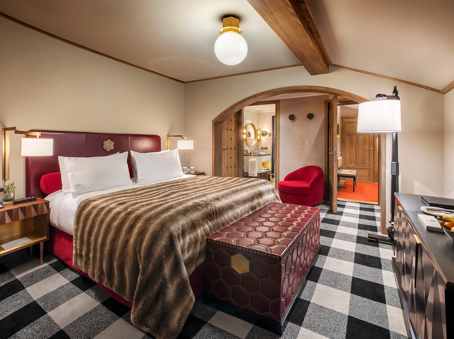 APG - Deluxe Room 504 JMS