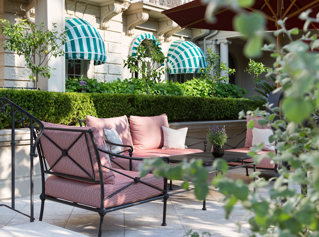 Brenners-Park-Hotel-Spa-Minerva-terrace-detail