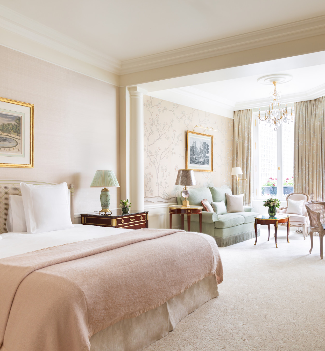 Le Bristol Paris – Suite Impériale – Claire Cocano zDMaM