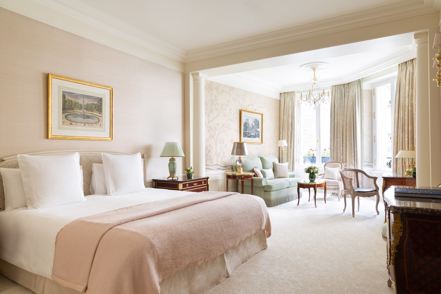 Le Bristol Paris – Suite Impériale – Claire Cocano zDMaM