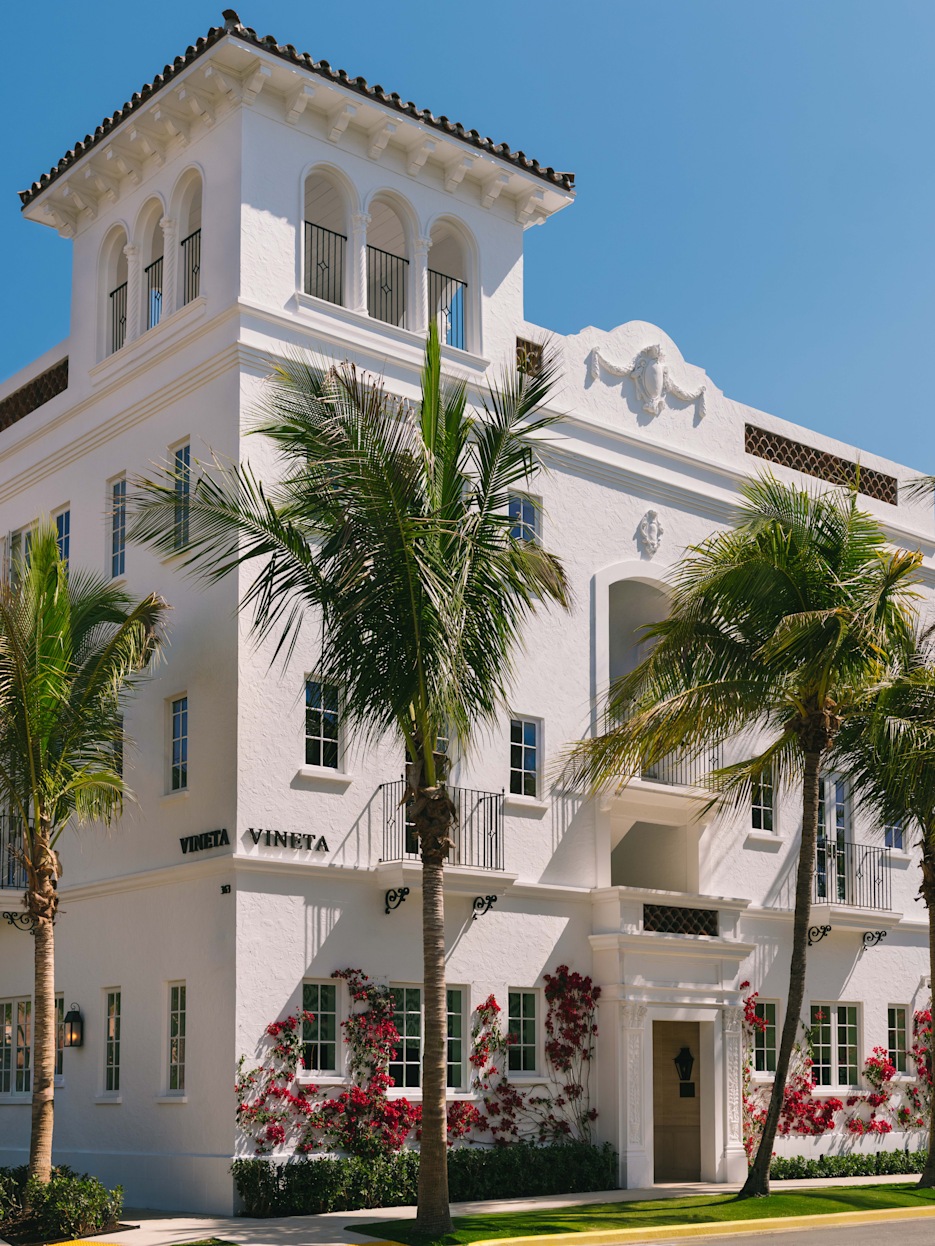 VIN - Façade - Portrait