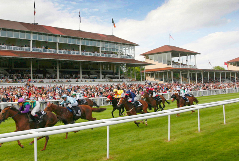 BPH - iffezheim-racecourse-brenners-lounge