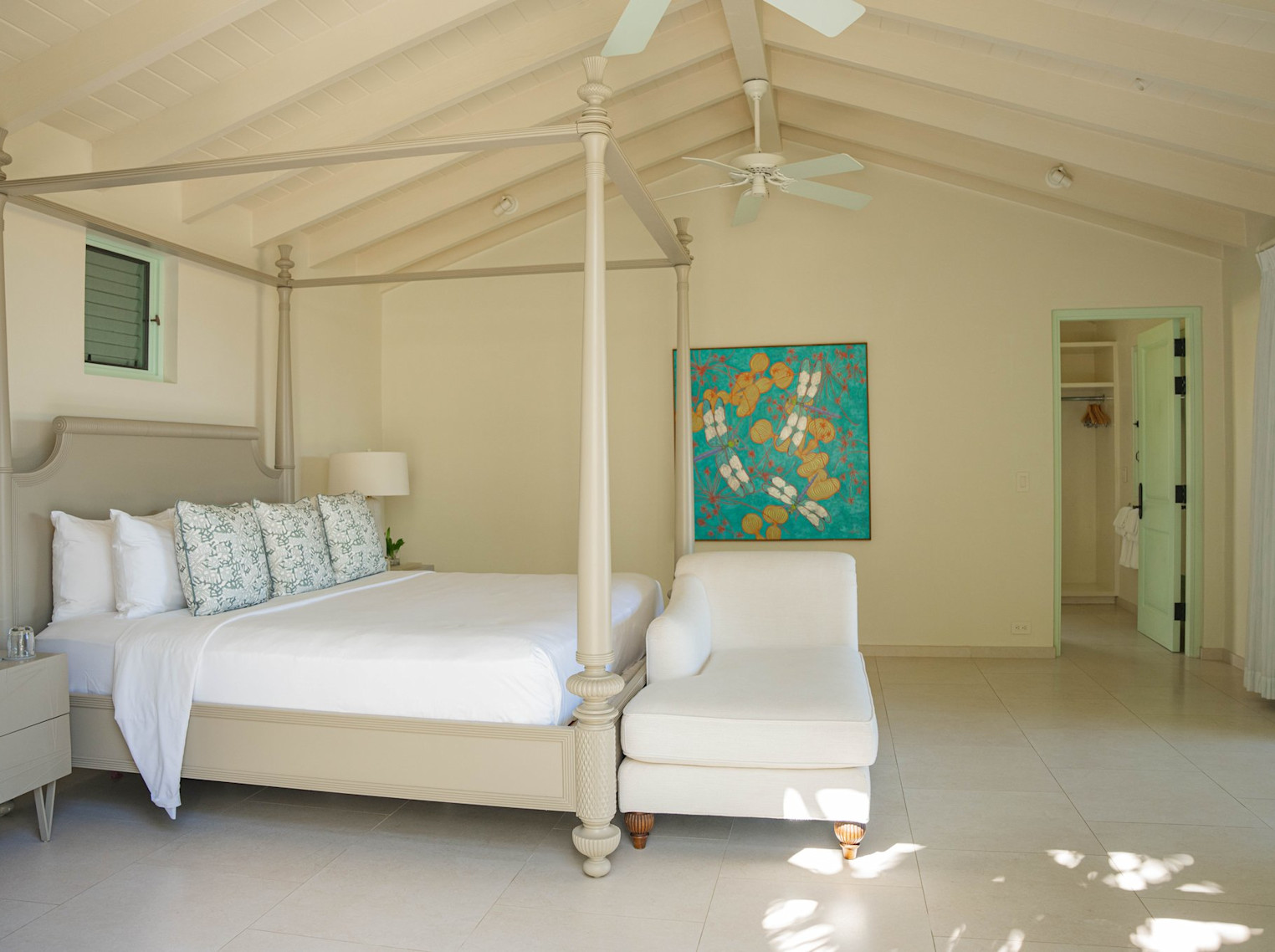 Room XDRA - Image 11