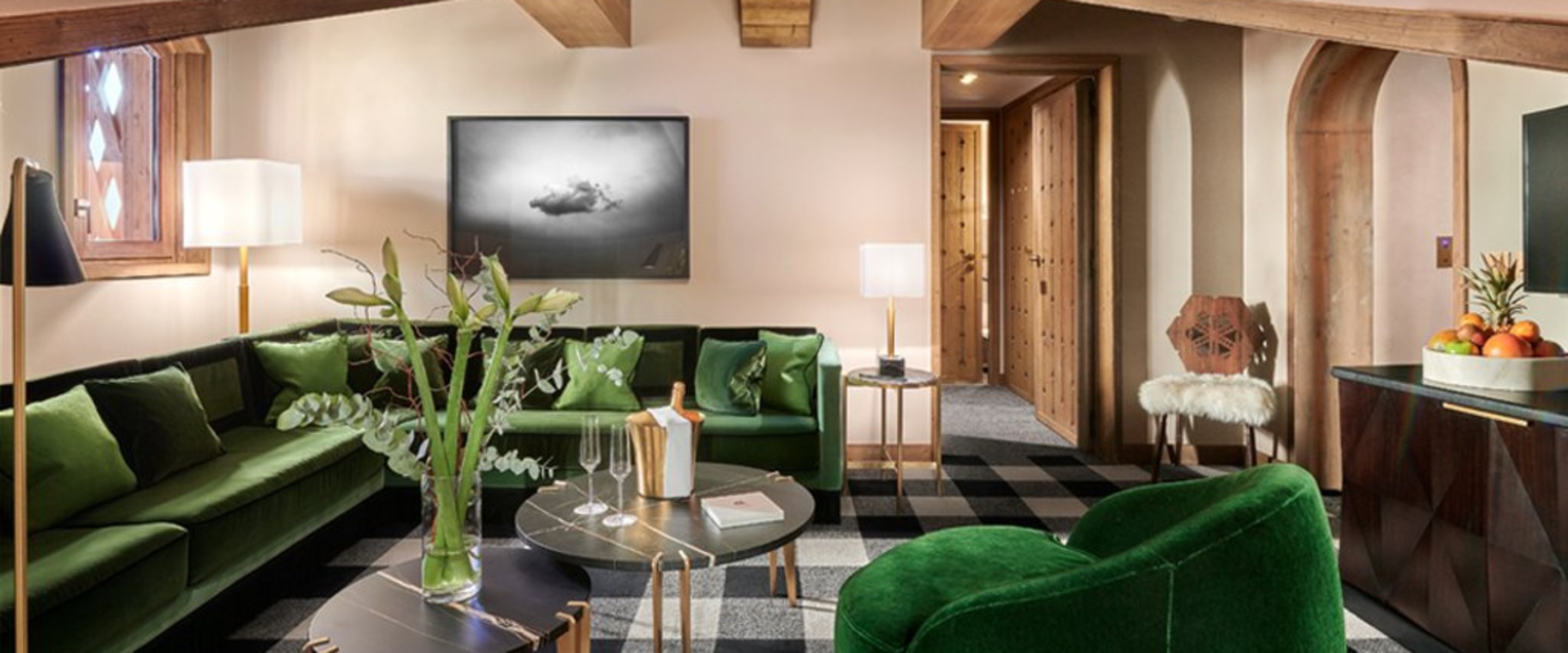 APG - Family Suite living room