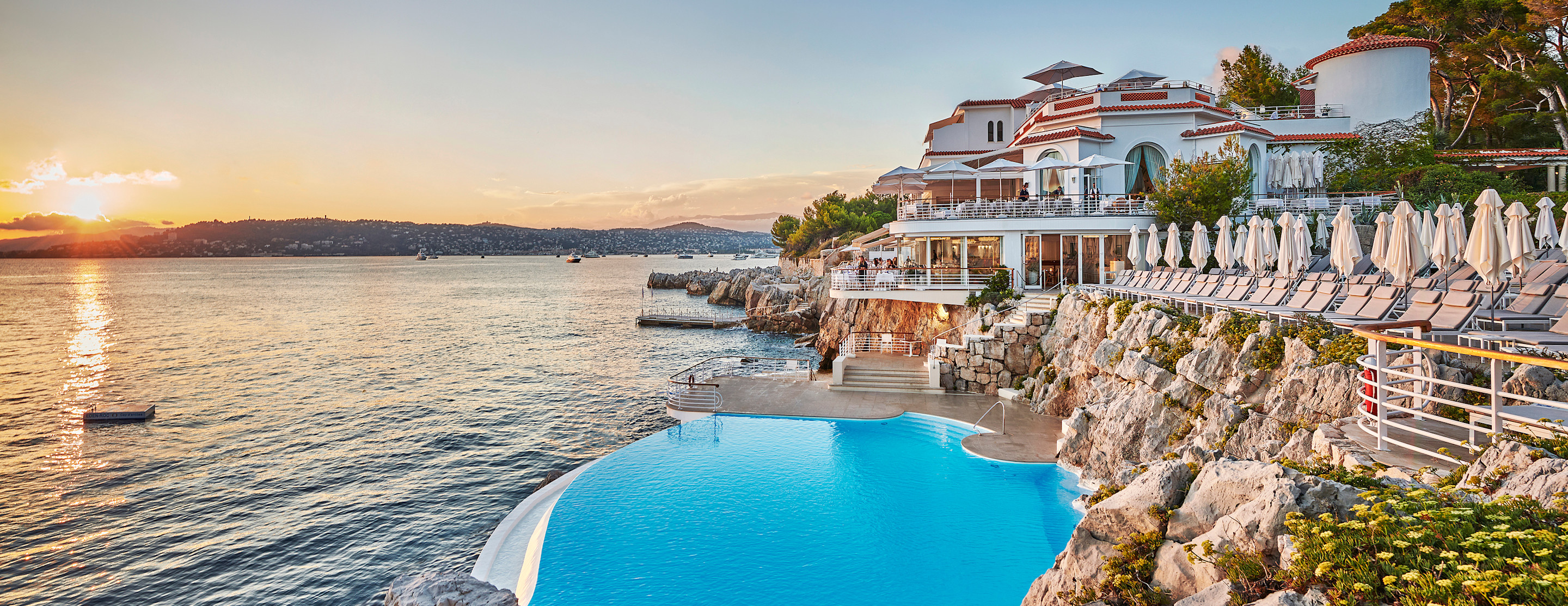 HDC - Eden-Roc Pavilion at sunset