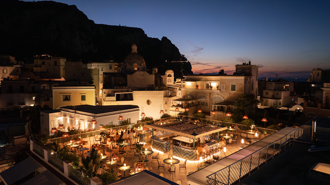 LPA - Bianca Rooftop Carne & Crudo by RR